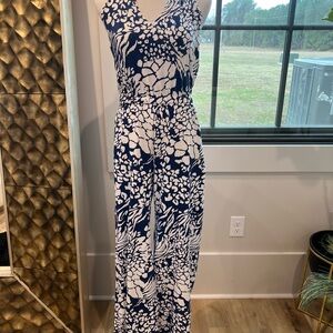 Elegant Blue and White Patterned Jumpsuit